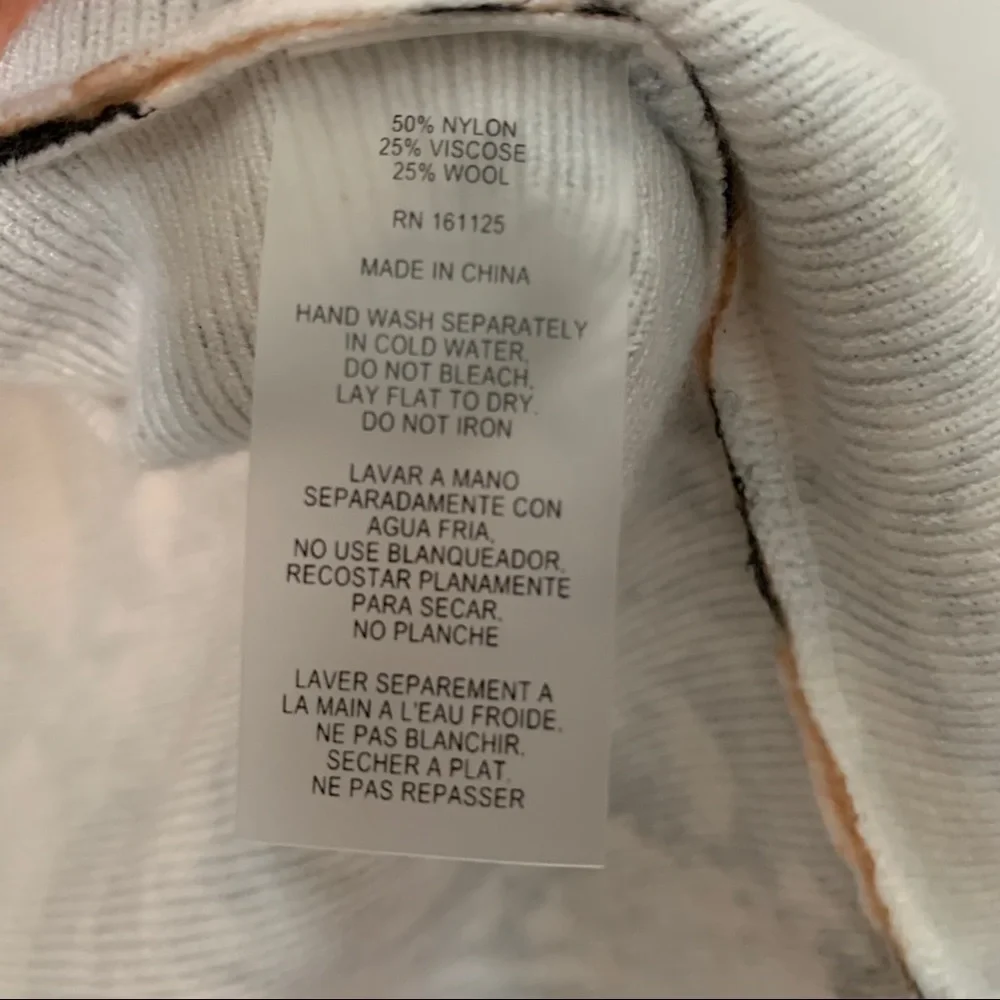 Liquid by Sioni sneak‎ skin color women sweater S